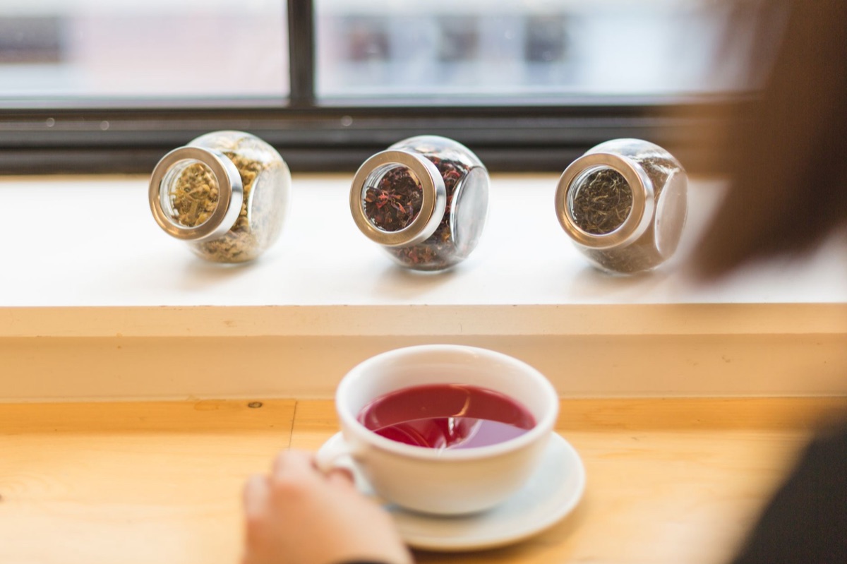 Herbal tea with lung benefits