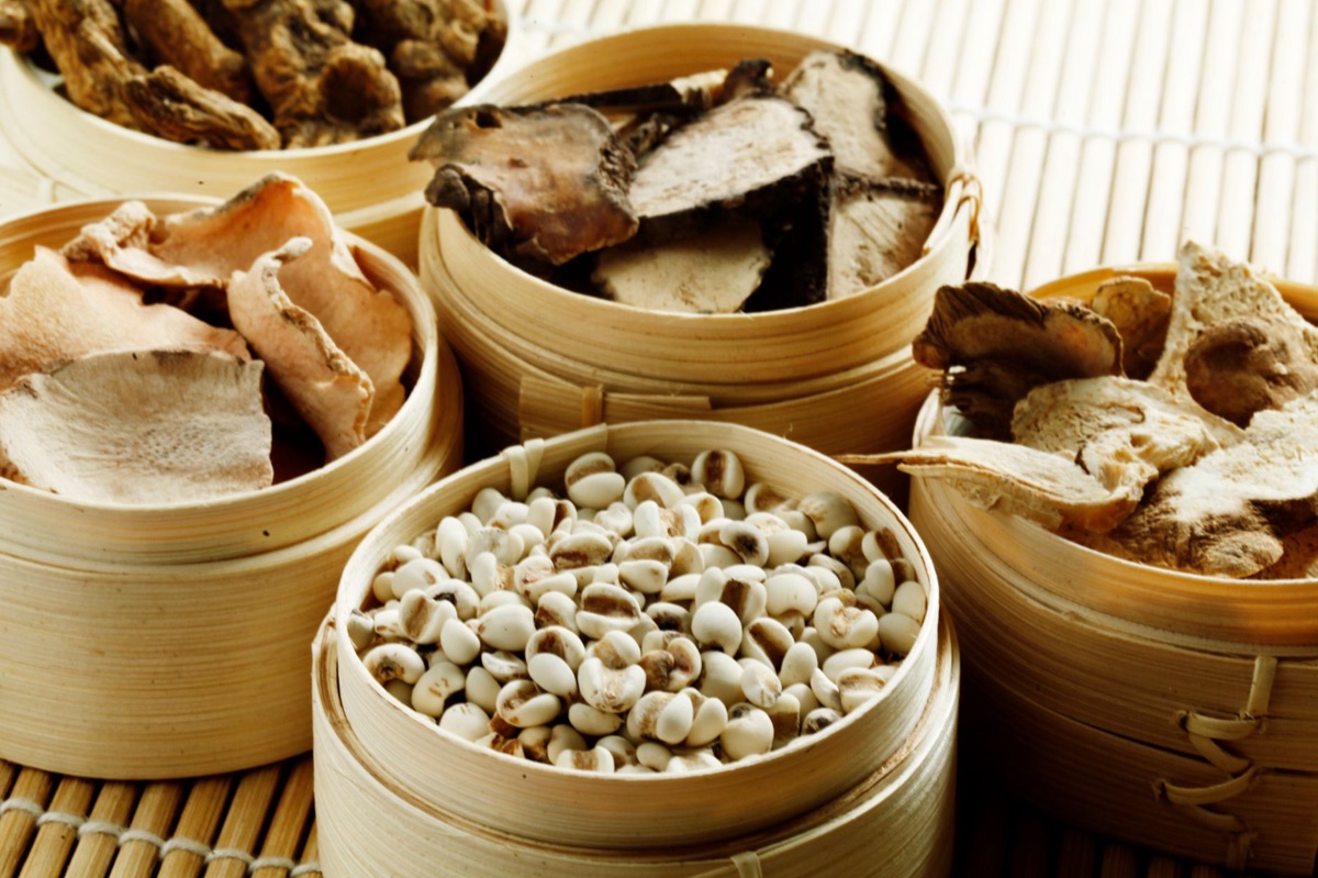 傳統醫學多樣性：中韓醫在疾病治療上的比較研究完整指南