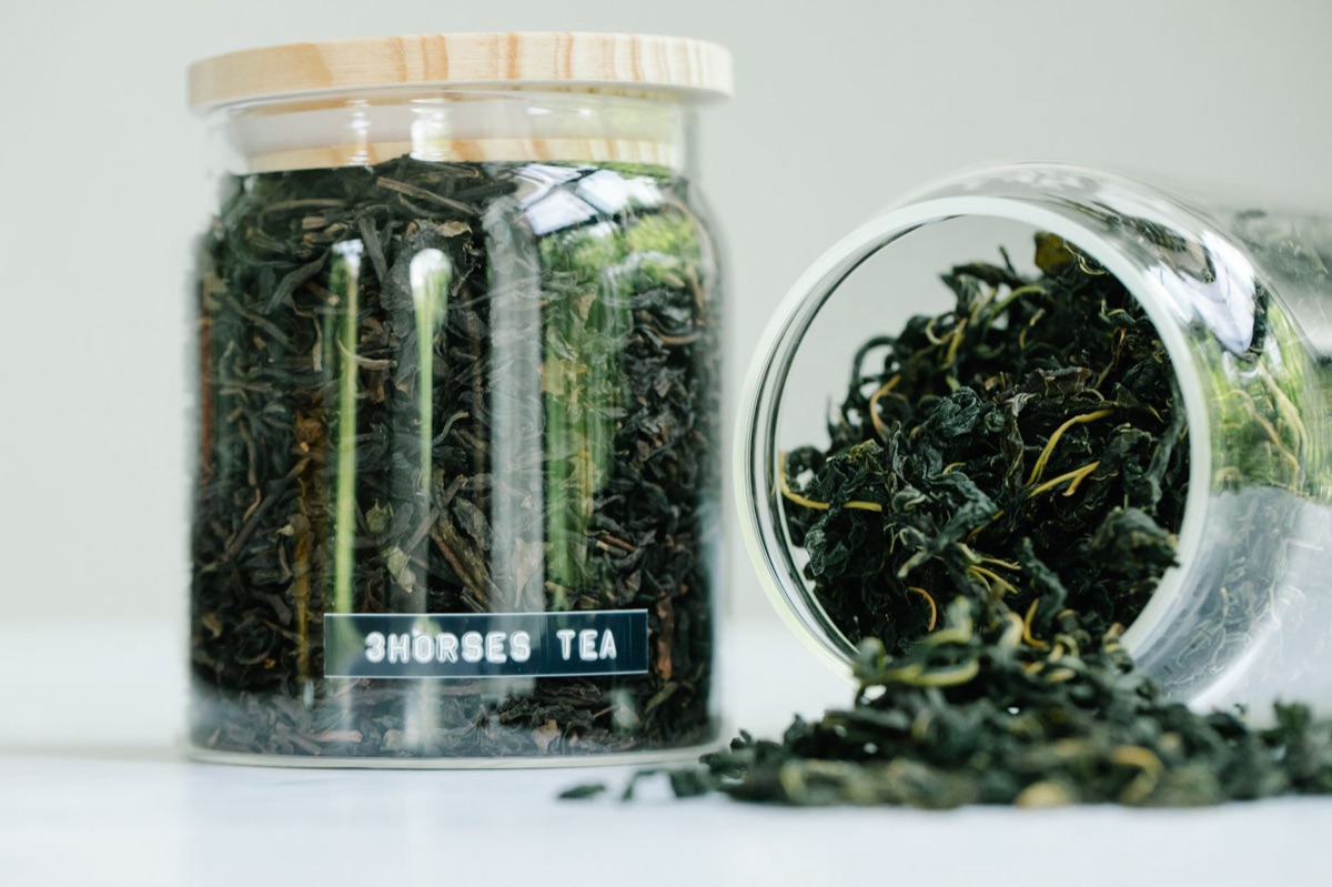 frasco de cura herbal antiga