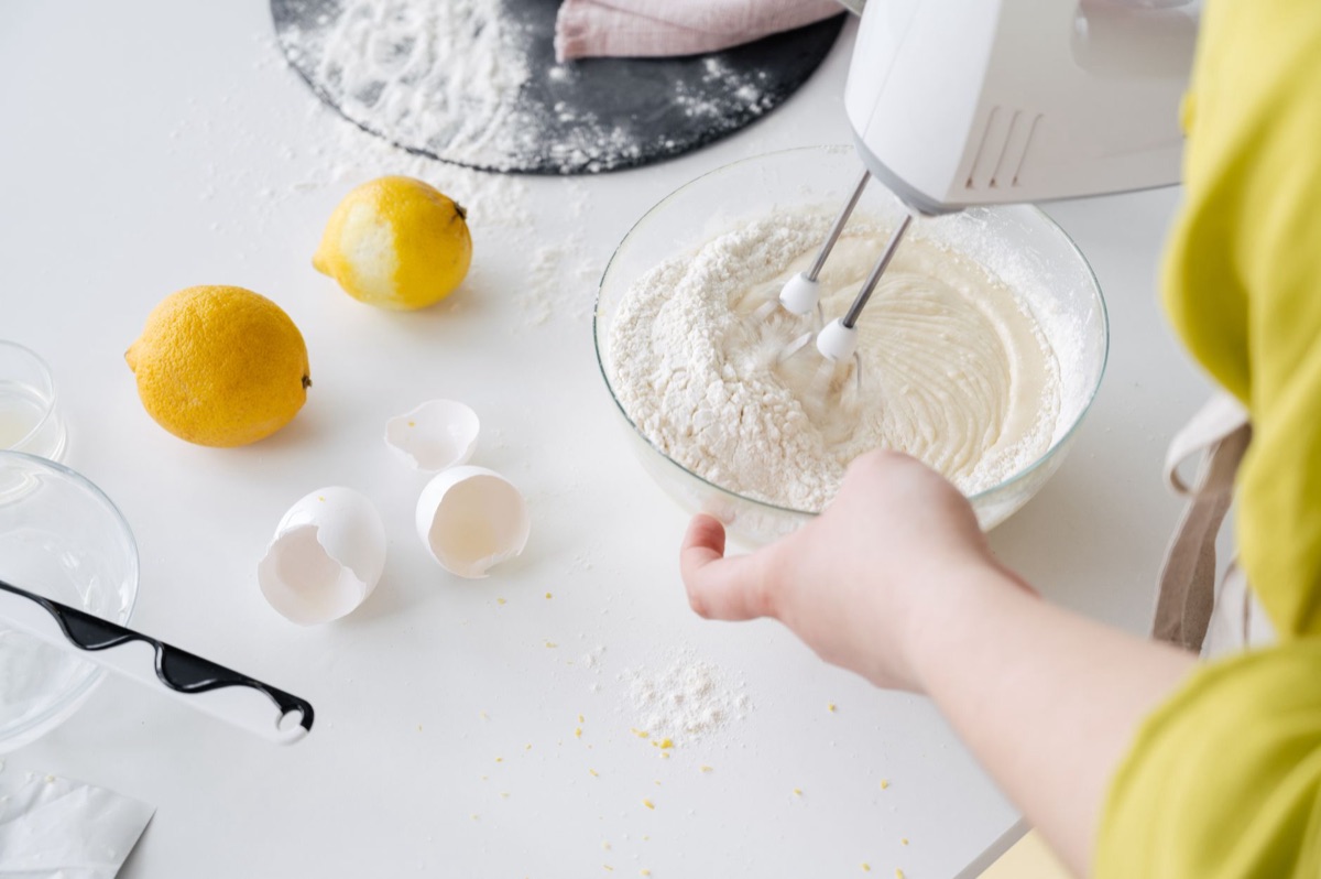 kruiden geïnformeerd cakebatter