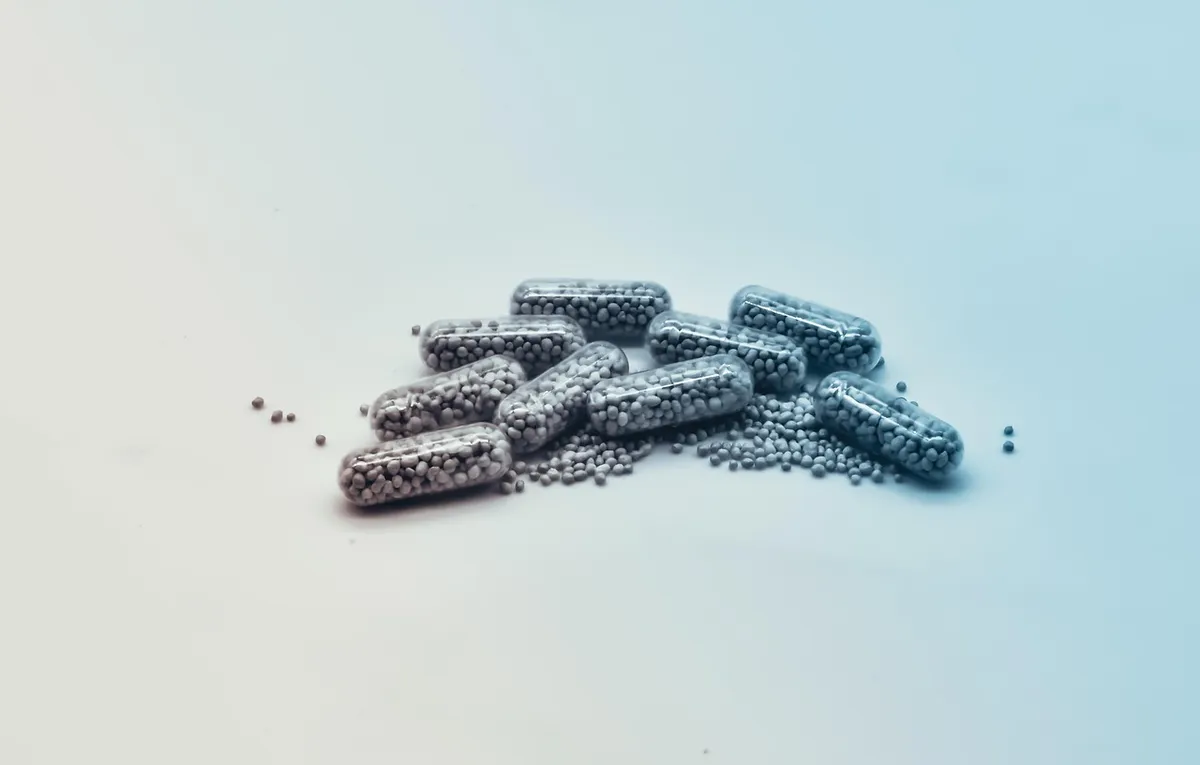 pill, medication, medicinal product, medicine, disease, medical, treatment, antibiotic, pills, prescription, priest, care, addiction, vitamin, doctor, capsule,